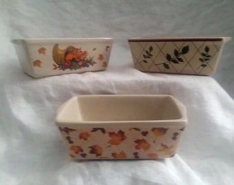 Garden Ridge Individual (3) Mini Loaf Pans Vintage Fall/WInter Theme Stoneware 5" Long 3.5" Wide 2" Tall