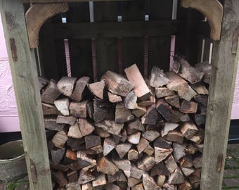 chunky log store wooden