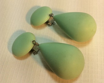 Vintage Mint Green Seafoam Earrings