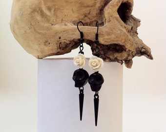 Day Of The Dead Earrings Dia De Los Muertos Memento Mori Jewelry Gothic Horror Halloween Jewelry Black Skull Cream Rose