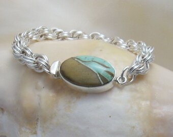 Bracelet: Veriscite Box Clasp on an Argentium Silver Spiral Chainmaille