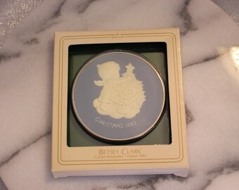 Vintage Hallmark Betsey Clark 1982 Cameo Keepsake in Box Ornament, Christmas Ornament Original Package