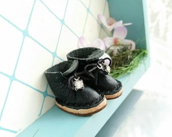 Lace Up Shoes Black Mini Leather Lace Up Boots For Neo Blythe Doll Pullip Dal Body Hand Made By MizuSGarden