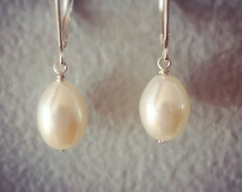 Freshwater Pearl Drop Earrings