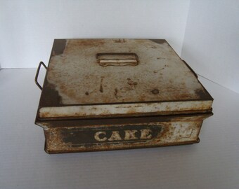 Shabby Vintage Cake Carrier