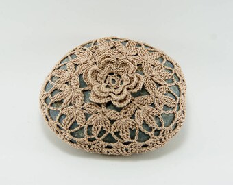 crochet lace stone, natural taupe thread, crochet rock, bowl element, art object, cream rose and leaves, beach wedding decor, cottage decor