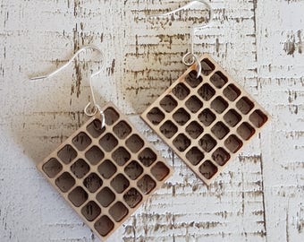 Wooden Square Lattice earrings
