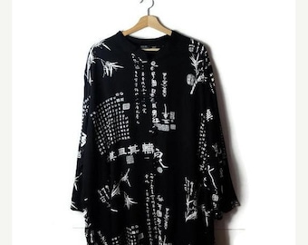 ON SALE Vintage Oversized Kanji/Chinese character printed Long sleeve Slouchy Blouse