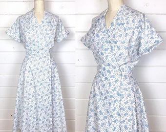 Vintage 1950s Blue & White Cotton Day Dress / Wrap Dress / Rhinestone Buttons / Shirtdress / Full Skirt