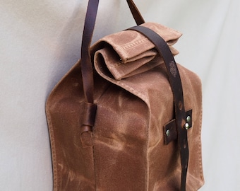 Lunch Bag with Handle / Waxed Canvas / Leather