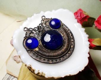 Oxidized Vintage Pendant | 1 Metal & Blue Glass Gem Primitive Pendant | Assemblage Jewelry Supply | 60mm | Antiqued Gold Tone Disc Pendant