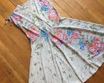 vintage 1970s floral dress