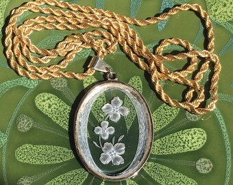 Intaglio Glass Pendant Necklace