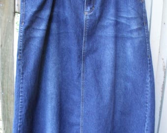 Denim Skirt Plus Size/ Size 18W Skirt/ Embroidered Denim/ Thrifted Funwear/ Farmhouse Chic/ Retro Denim/ Shabbyfab Plus Size Clothing