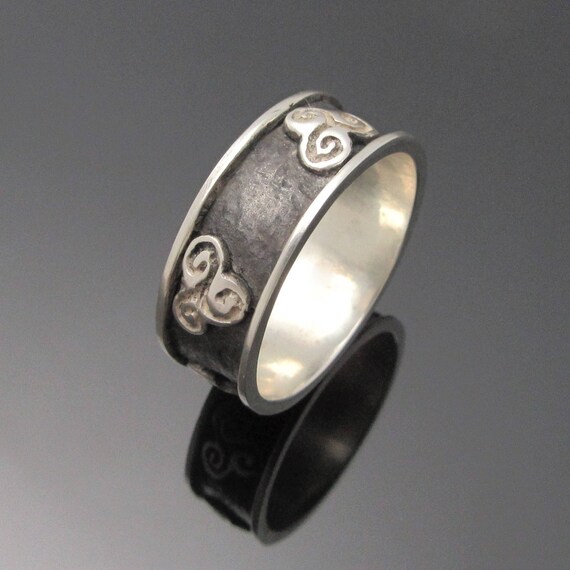 Newgrange Triple Spiral Ring - Triskele Ring - Irish Jewelry -Unisex Ring - Newgrange Jewelry - Designed and Made in Ireland