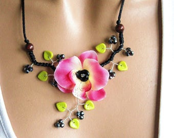 Necklace orchid pink dark green