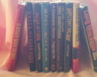 FINAL CLEARANCE - Lot of 9 Hardback Books - Various Authors - Mystery/Thrillers