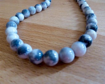 10 jade beads round 8mm black and white