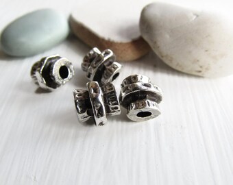 Antiqued silver beads, tube beads, metal casting, texture , silver plated antiqued / pewter tone 8mm x 9mm ( 8 beads) - 7Bs195
