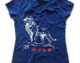 2017 Chicago Cubs Shirt - Lion Statue Women's Vneck - Art Institute of Chicago Lion Bronze - Chicago Flag Stars