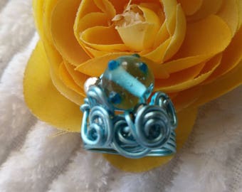 Blue crown