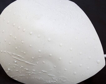 Light translucent porcelain