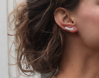 Birthday gift, Ear Climber, Bridesmaids gift, Friend gift, Mom gift, Leaf Earrings, Ear cuff, Ear crawler, Ear Crawler Earrings,Gift for her