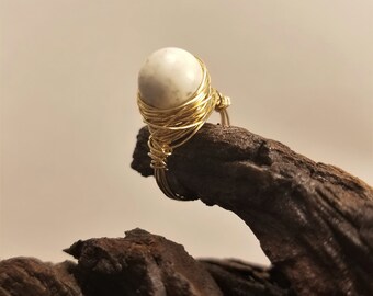 White Howlite Gold Wire Wrapped ring, Wire wrapped ring, Birds nest ring