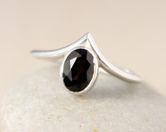 Oval Black Tourmaline Ring - Pointed Ring - Index Finger Ring