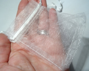 10 White Organza Bags 9cm x 7cm - CB012