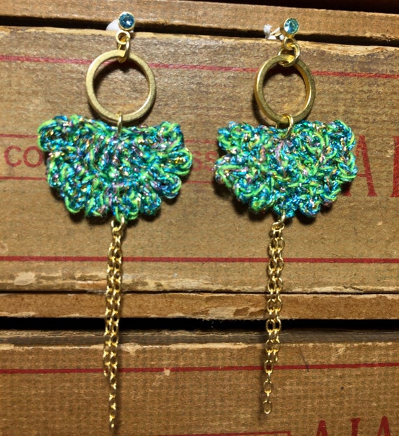 Earrings Moon and turquoise crochet ring