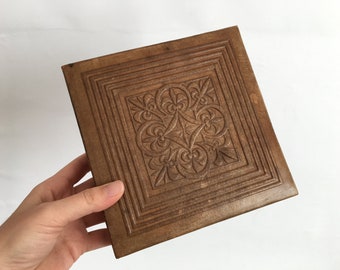 Vintage Genuine Leather Box - Vintage leather box - leather box - Trinket Box - Leather Jewelry Box - Genuine Leather Box - Memory box