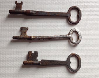Antique Keys Rusty Vintage Skeleton Key Lot of 3 Rustic Old Industrial