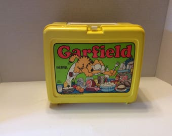 Vintage Garfield Plastic Lunchbox