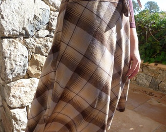 Layered skirt with vintage 70s paintings