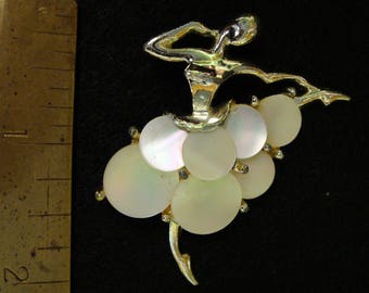 Vintage ballerina brooch
