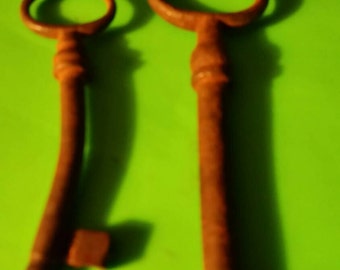 Antique skeleton keys