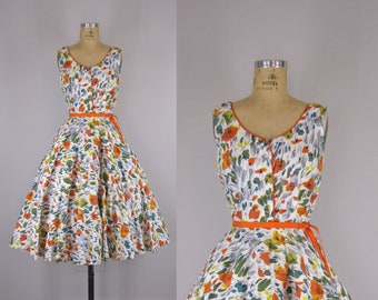 1950s Vintage Cotton Sundress / 1950s Cotton Floral Sundress / 50s Full Skirt Sundress with Rhinestone Buttons
