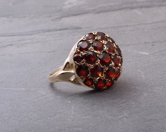 9ct gold garnet cluster ring