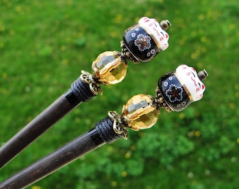 Set of 2 japanese wooden hair sticks with maneki neko, fortune lucky cat and faceted beads - kanzashi, chopsticks, pins, hair ornaments