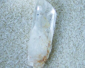 Beautiful Quartz Crystal - Transparent & Unretouched, Perfect for Pendant by JewelryArtistry - C327