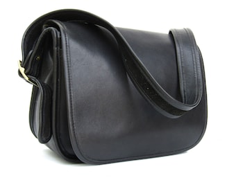Vintage COACH Bag • Classic Saddle Bag Pouch in Black Leather • Coach Handbag 9170 • USA