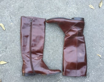 Vintage Brown Salvatore Ferragamo Flat Boots - Size 8