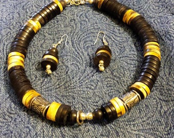 Very Beautiful Necklace and Earrings