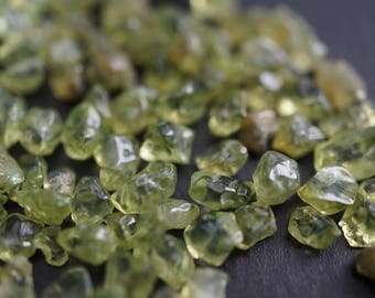 AAA Natural Tumbled Polished Apple Green Peridot Pebbles Chips from Brazil No Drill Holes - 4mm-6mm - 100 pieces