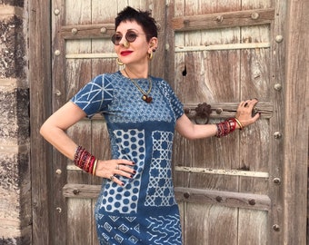 Size S, T shirt dress from pure cotton. Hand block printed in indigo, it's a unique and one-of-a-kind design.
