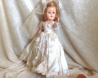 Vintage 1950's Bride Doll