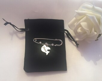 Solidarity Pin - Safety Pin 'Peace'