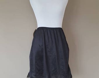 L / 21" Black Half Slip / Lacy Extender Hem / Vintage