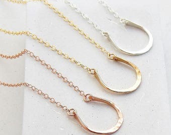Friendship Necklace | Horseshoe Horse Dainty Necklace, Friendship Gift, Best Friend Gift, Sister Gift for Women, Gift for Her, Friend Gift